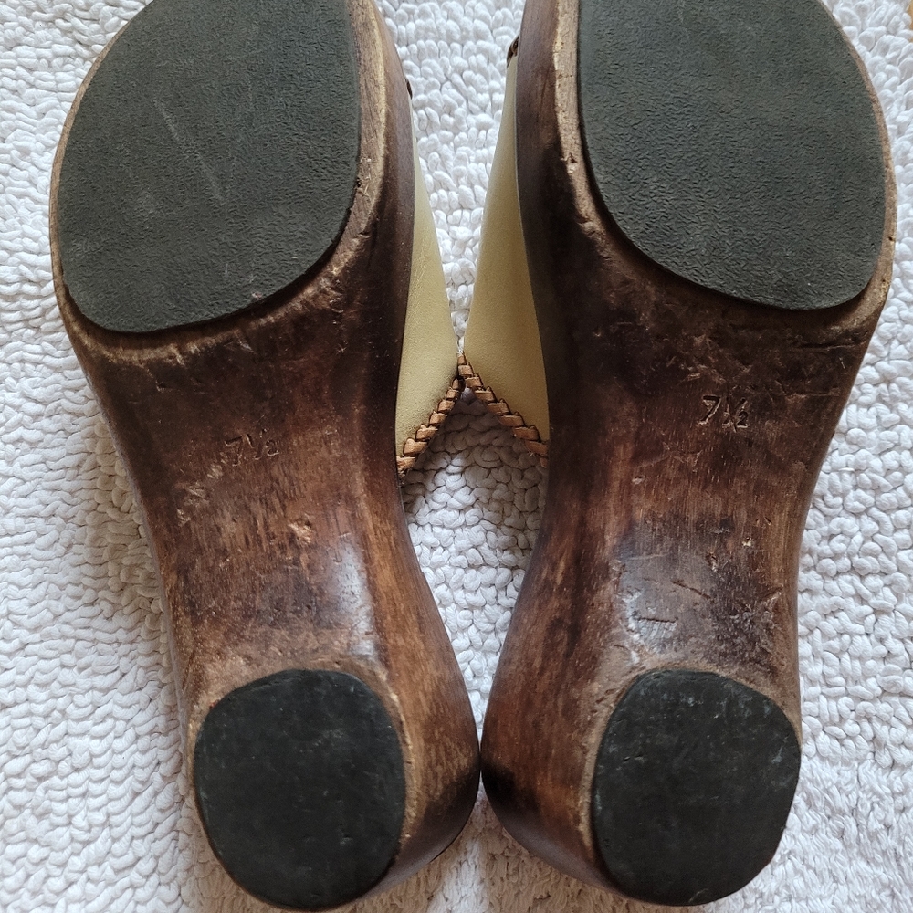 FRYE Sandals - Picture 2 of 3